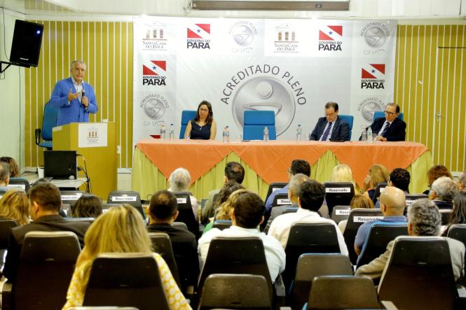 A primeira aula do curso de mestrado profissional da Fundação Santa Casa de Misericórdia, o único da região Norte oferecido por uma instituição de saúde, foi realizada nesta quinta-feira (31), em Belém. O curso disponibiliza 12 vagas por turma em duas linhas de pesquisa: Saúde-adoecimento e Seus Agravos e Gestão e Planejamento em Saúde.

FOTO: RICARDO AMANAJÁS / AG. PARÁ
DATA: 01.02.2019
BELÉM - PARÁ <div class='credito_fotos'>Foto: Ricardo Amanajás / Ag. Pará   |   <a href='/midias/2019/originais/0989a29b-4443-45ae-a29a-ac1d1ba08b0d.jpg' download><i class='fa-solid fa-download'></i> Download</a></div>