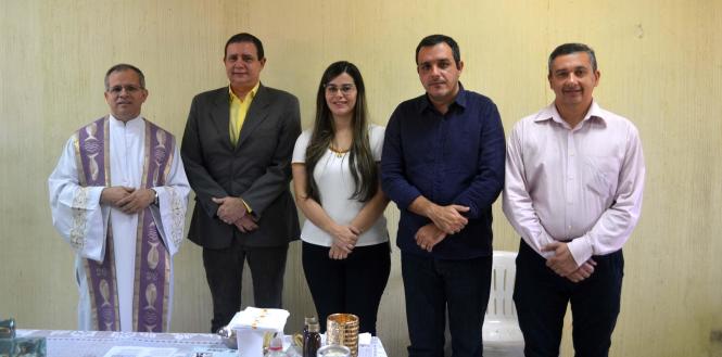 Fundada em 13 de abril de 1965, a Companhia de Habitação do Estado do Pará (COHAB-Pará, comemora 54 anos de atividades neste sábado, e como parte de uma programação especial, a presidência e sua diretoria iniciaram as comemorações nesta sexta-feira (12). 

FOTO: ASCOM / COHAB
DATA: 12.04.2019
BELÉM - PARÁ <div class='credito_fotos'>Foto: ASCOM COHAB   |   <a href='/midias/2019/originais/0e544adb-fde1-47d1-8fc3-eaa282f1a7a6.jpg' download><i class='fa-solid fa-download'></i> Download</a></div>