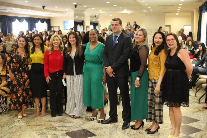 O Governo do Estado, por meio da Secretaria de Justiça e Direitos Humanos, abriu a programação alusiva ao Dia da Mulher no Estado, com um seminário sobre feminicídio, no Fórum Cível de Belém, na manhã de hoje (1º).

FOTO: WAGNER ALMEIDA / ASCOM SEJUDH
DATA: 01.03.2019
BELÉM - PA <div class='credito_fotos'>Foto: Wagner Almeida/ Ascom Sejudh   |   <a href='/midias/2019/originais/10466241-f57d-4491-b974-e4b154eae6f3.jpg' download><i class='fa-solid fa-download'></i> Download</a></div>