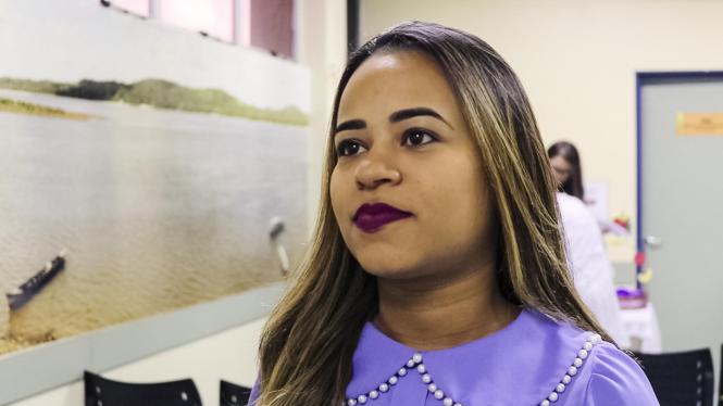 A Unidade de Alta Complexidade em Oncologia Dr. Vítor Moutinho - Unacon Tucuruí - aderiu à campanha “Março Lilás por todo o Pará”, que a Secretaria de Estado de Saúde Pública (Sespa) lançou para atuar no combate a principal causa de morte por câncer de mulheres no Pará. Na unidade, a ação estratégica vai até o dia 28, com vasta programação  que inclui a oferta de exame preventivo, teste rápido me Sífilis e HIV, entre outros serviços.

FOTO: DIVULGAÇÃO
DATA: 17.03.2019
TUCURUÍ - PA <div class='credito_fotos'>Foto: Divulgação   |   <a href='/midias/2019/originais/1140fdb9-c905-4aa5-a182-5a588d4a1083.jpg' download><i class='fa-solid fa-download'></i> Download</a></div>