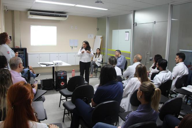 Para a Organização Mundial da Saúde (OMS), a promoção de um ambiente hospitalar cada vez mais seguro para os pacientes, acompanhantes e profissionais de saúde está ligada ao cumprimento de seis metas: a Identificação Correta do Paciente; Comunicação Efetiva; Segurança dos Medicamentos de Alta Vigilância; Cirurgia Segura; Redução do risco de infecções associadas aos cuidados em saúde; e Prevenção de Danos Decorrentes de Quedas.

FOTO: Divulgação
DATA: 29.01.2019
BELÉM - PARÁ <div class='credito_fotos'>Foto: Divulgação   |   <a href='/midias/2019/originais/12c982f5-e012-4ca6-88c0-4913be50bebd.jpg' download><i class='fa-solid fa-download'></i> Download</a></div>