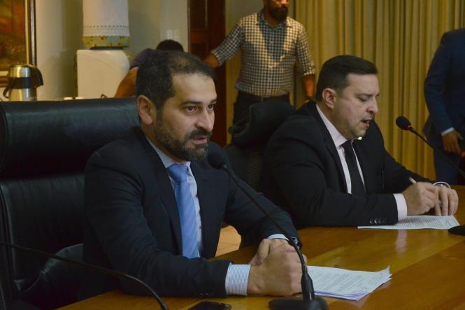 A Secretaria de Estado de Segurança Pública e Defesa Social do Pará (Segup), por meio da Polícia Civil, prendeu nesta quinta-feira (24), no município de Marabá, José Edmundo Ortiz Vergolino, aos 82 anos, acusado de ser o mandante da execução de oito trabalhadores rurais, ocupantes da Fazenda Ubá, em 1985, no município de São João do Araguaia. 
FOTO: Elielson Modesto / SEGUP <div class='credito_fotos'>Foto: Elielson Modesto / Ascom Segup   |   <a href='/midias/2019/originais/12cdd887-1f3b-4915-89bb-580c636b7f36.jpg' download><i class='fa-solid fa-download'></i> Download</a></div>