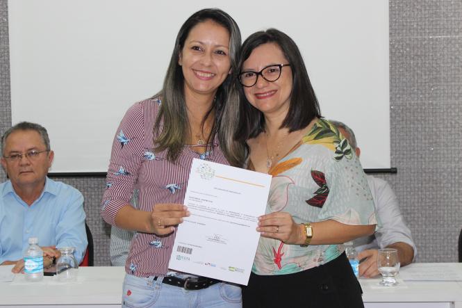 Capacitar servidores é um dos passos para a excelência do serviço público. Pensando nisso, nos últimos dias, o “Governo Por Todo o Pará” realizou cursos de capacitação para funcionários públicos de diferentes municípios da região Oeste do Estado. A programação foi realizada em parceria com a Prefeitura Municipal de Santarém, a Secretaria Estadual de Assistência Social, Trabalho, Emprego e Renda (Seaster) e a Escola de Governança do Estado (EGPA).

FOTO: TAYNÁ HORIGUCHI
DATA: 22.03.2019
SANTARÉM - PA <div class='credito_fotos'>Foto: TAYNÁ HORIGUCHI   |   <a href='/midias/2019/originais/13e0d3ab-9fd7-4e31-95a3-35ca6f4bb1fc.jpg' download><i class='fa-solid fa-download'></i> Download</a></div>