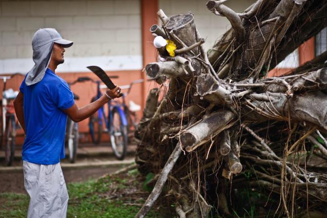 Ações de planejamento anual para todos os centros de detenção do Pará começaram a ser discutidas na manhã desta terça-feira (19), em reunião de trabalho promovida pela Diretoria de Reinserção Social da Susipe (DRS) com a equipe de coordenadores e chefes de reinserção social de todas as unidades prisionais do Estado.

FOTO: THIAGO GOMES / ASCOM SUSIPE
DATA: 20.02.2019
ANANINDEUA - PARÁ <div class='credito_fotos'>Foto: Thiago Gomes/Ascom Susipe   |   <a href='/midias/2019/originais/1554d69b-22f3-4e1d-b141-e422da7264f6.jpg' download><i class='fa-solid fa-download'></i> Download</a></div>