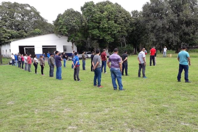 Com o intuito de ampliar e atualizar os servidores do Centro Integrado de Operações (Ciop), a Secretaria de Segurança Pública e Defesa Social (Segup), por meio do Ciop, realizou o curso denominado “Capacitação em Conduta Policial Militar Defensiva (CCPMD) – Módulo Promotor”, organizado com metodologia teórico-prática, em parceria com a Polícia Militar do Pará (PMPA).

FOTO: ASCOM / CIOP
DATA: 18.04.2019
BELÉM - PARÁ <div class='credito_fotos'>Foto: ASCOM / CIOP   |   <a href='/midias/2019/originais/1646f5b0-26cc-4f7f-8ab3-a08ea89ba51a.jpg' download><i class='fa-solid fa-download'></i> Download</a></div>