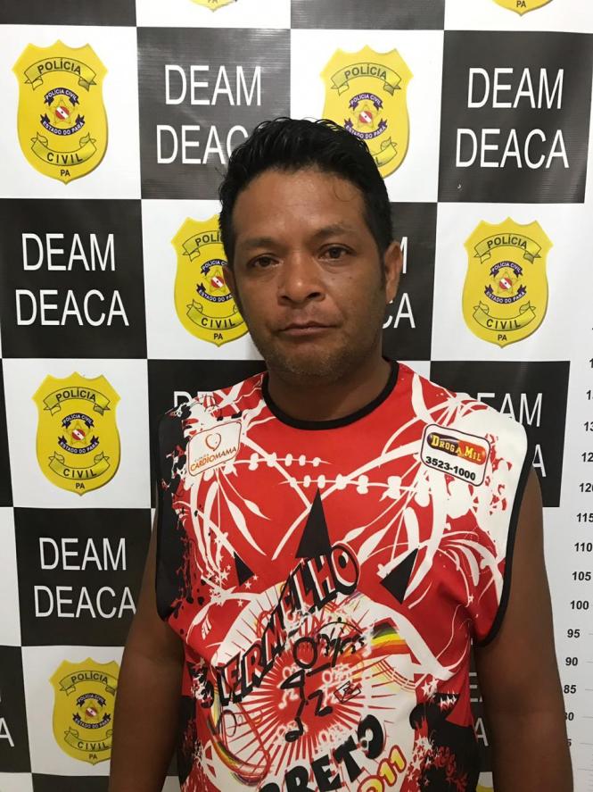 A Polícia Civil do Pará deflagrou hoje a operação Hera para dar cumprimento a mandados de prisão decretados pela Justiça contra indiciados por violência doméstica contra a mulher no interior do Pará. Sob coordenação da Diretoria de Polícia do Interior (DPI), a operação foi iniciada por volta de 6 horas da manhã, de forma simultânea, pelas 15 Delegacias da Mulher (DEAMs) no Interior do Estado. Ao todo, 29 prisões foram efetuadas ao longo do dia.

FOTO : DIVULGAÇÃO POLICIA CIVIL - PARÁ
DATA: 25.01.2019 <div class='credito_fotos'>Foto: Divulgação / Policia Civil - Pará   |   <a href='/midias/2019/originais/19a8a56d-1867-4b61-9d4c-baeddfba2d76.jpg' download><i class='fa-solid fa-download'></i> Download</a></div>