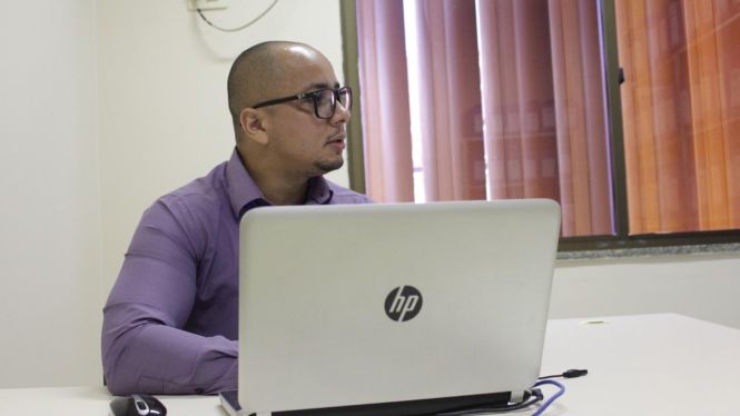 O gerente Administrativo e Financeiro, Ricardo Almeida explica que essa nova forma de gerir o acesso conta com a presença de um líder de Portaria que vai administrar uma equipe para identificar, orientar e encaminhar as pessoas para os lugares desejados dentro do HGT e, ao saírem, serão igualmente bem tratados. <div class='credito_fotos'>Foto: Divulgação   |   <a href='/midias/2019/originais/1b31f088-bfff-4a28-ac99-d1e0412f3139.jpg' download><i class='fa-solid fa-download'></i> Download</a></div>