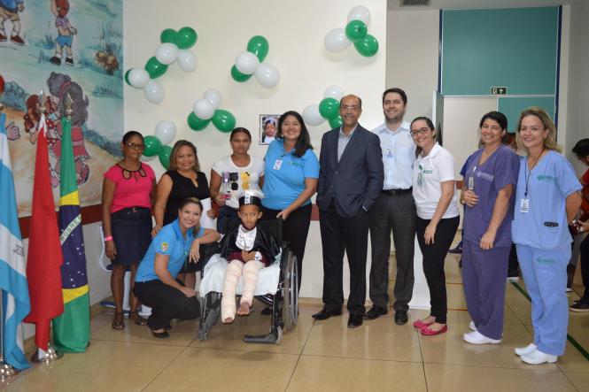 Internado no Hospital Metropolitano de Urgência e Emergência (HMUE), em Ananindeua (PA), o pequeno Pedro Henrique Belém, de 6 anos (foto), chegou ao Centro de Tratamento de Queimados da Unidade após ter caído por acidente em uma caieira (forno de produção de carvão), enquanto brincava, no interior do município de Acará (PA), cidade de origem que mora com a família. 

FOTO: ASCOM HMUE
DATA: 04.01.2019
ANANINDEUA - PARÁ
 <div class='credito_fotos'>Foto: ASCOM HMUE   |   <a href='/midias/2019/originais/1bb08769-c67e-454f-9428-d3bdf9774943.jpg' download><i class='fa-solid fa-download'></i> Download</a></div>