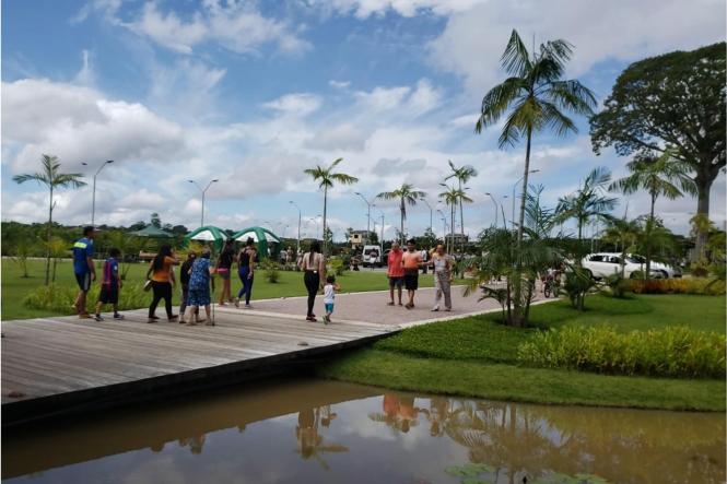 O Instituto de Desenvolvimento Florestal e da Biodiversidade do Estado do Pará (Ideflor-bio) proporcionou um final de semana especial no Parque do Utinga, em homenagem ao mês do Dia Internacional da Mulher. O evento fez parte do Programa Mulher Paraense, que reúne diversos órgãos estaduais para realização de sete mil atendimentos em mais de 85 ações, na capital e no interior.

FOTO: DIVULGAÇÃO
DATA: 11.03.2019
BELÉM - PA <div class='credito_fotos'>Foto: Divulgação   |   <a href='/midias/2019/originais/1bbe9a61-e0c6-4cff-b975-d68d18f97833.jpg' download><i class='fa-solid fa-download'></i> Download</a></div>