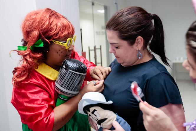 Gestões dos 144 municípios paraenses já estão convocadas a mobilizar mulheres adultas para a adesão ao exame preventivo a fim de detectar, o quanto antes, lesões que podem se transformar num câncer de colo de útero. Essa orientação é o mote da campanha “Março Lilás por todo o Pará”, que a Secretaria de Estado de Saúde Pública (Sespa) acaba de lançar a fim de combater a principal causa de morte por câncer de mulheres no Pará e como parte da programação do governo do Estado, em alusão ao mês da mulher.

FOTO: RICARDO AMANJÁS / AGÊNCIA PARÁ
DATA: 12.03.2019
BELÉM - PA <div class='credito_fotos'>Foto: Ricardo Amanajás / Ag. Pará   |   <a href='/midias/2019/originais/2089e220-0a81-4511-9580-f06a451326a3.jpg' download><i class='fa-solid fa-download'></i> Download</a></div>