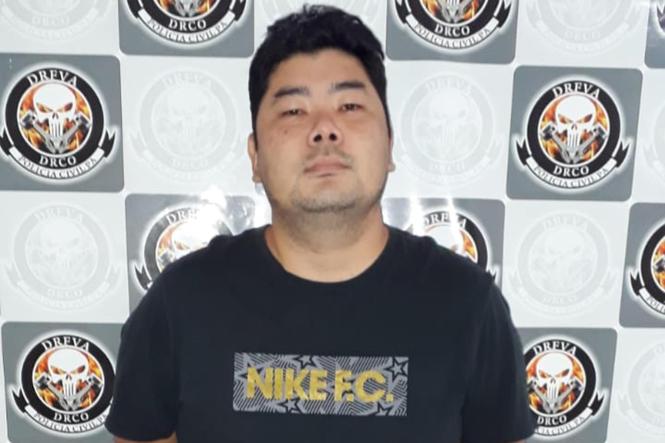 A Operação Loki, desenvolvida pela Polícia Civil do Pará, resultou na prisão, nesta terça-feira (12), nove pessoas acusadas de envolvimento com uma organização criminosa responsável por furtos de veículos alugados em Belém, e que falsificavam os documentos para revender como legalizados. 

FOTOS: ASCOM / POLICIA CIVIL
DATA: 13.03.2019
BELÉM - PARÁ <div class='credito_fotos'>Foto: Ascom Polícia Civil   |   <a href='/midias/2019/originais/20dcd8c6-1099-4b3b-9db5-4a8a2a29f61c.jpg' download><i class='fa-solid fa-download'></i> Download</a></div>