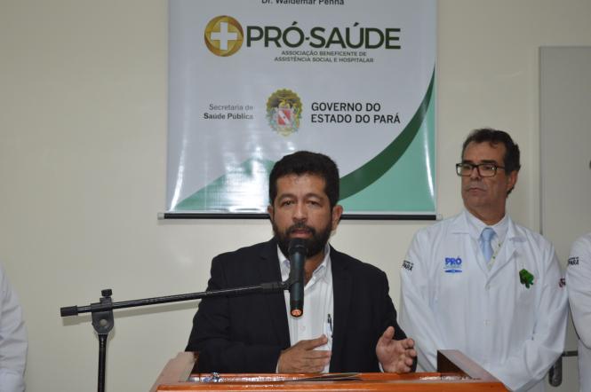 Hospital Regional de Santarém inaugura primeiro Centro de Estudos e Pesquisas da Amazônia
Na foto : Neurocirurgião Erik Jennings

FOTO: DIVULGAÇÃO
DATA: 14.02.2019
SANTARÉM - PARÁ <div class='credito_fotos'>Foto: Divulgação   |   <a href='/midias/2019/originais/21a1b8e1-e523-4eb4-8393-dcfd8a10c5db.jpg' download><i class='fa-solid fa-download'></i> Download</a></div>