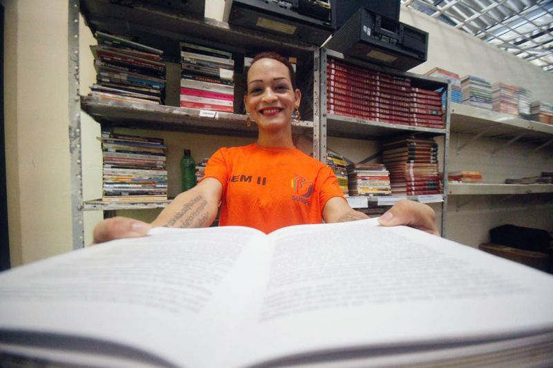 O Supremo Tribunal Federal (STF) determinou que o cálculo de remição de pena de um sentenciado aprovado no Exame Nacional do Ensino Médio (Enem) seja feito na base de 50% da carga horária definida legalmente para o ensino médio regular. Essa carga horária é de 2.400 horas, o que resulta na remição total de 133 dias. A decisão é do ministro Gilmar Mendes. <div class='credito_fotos'>Foto: Akira Onuma / Ascom Susipe   |   <a href='/midias/2019/originais/2625_whatsappimage2019-06-05at16.11.56.jpg' download><i class='fa-solid fa-download'></i> Download</a></div>