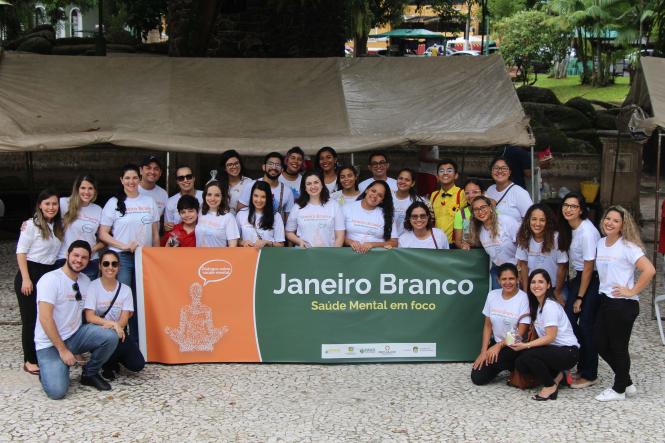 Cuidar da saúde mental ainda é um desafio para um País que é o campeão de casos de depressão na América Latina, de acordo com dados da Organização Mundial de Saúde (OMS). Por isso, em 2014, foi iniciada a campanha “Janeiro Branco” que se dedica a colocar o tema em evidência nacionalmente e alertar as pessoas para a importância de cuidar da saúde mental. Em Belém, os Hospitais Público Estadual Galileu, Oncológico Infantil e Metropolitano de Urgência e Emergência se uniram para realizar uma programação especial sobre o tema na praça Batista Campos, no dia 26/1.

FOTO: DIVULGAÇÃO / 
DATA: 30.01.2019
BELÉM - PARÁ <div class='credito_fotos'>Foto: Divulgação   |   <a href='/midias/2019/originais/26461cc4-105e-4698-aee6-c9459861dba4.jpg' download><i class='fa-solid fa-download'></i> Download</a></div>