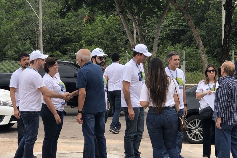 Conhecer a realidade de cada região e acompanhar de perto o andamento de obras. Esse são os objetivos das visitas às capitais do país que a Caixa Econômica Federal vem fazendo desde o início do anos. A comitiva está em Belém visitando empreendidos que foram entregues e obras financiadas pela instituição. Hoje, foi a vez do Complexo Bolonha. <div class='credito_fotos'>Foto: ASCOM / COSANPA   |   <a href='/midias/2019/originais/2654_d1095f68-0ce3-4211-82b2-b4ed1fe115af.jpg' download><i class='fa-solid fa-download'></i> Download</a></div>