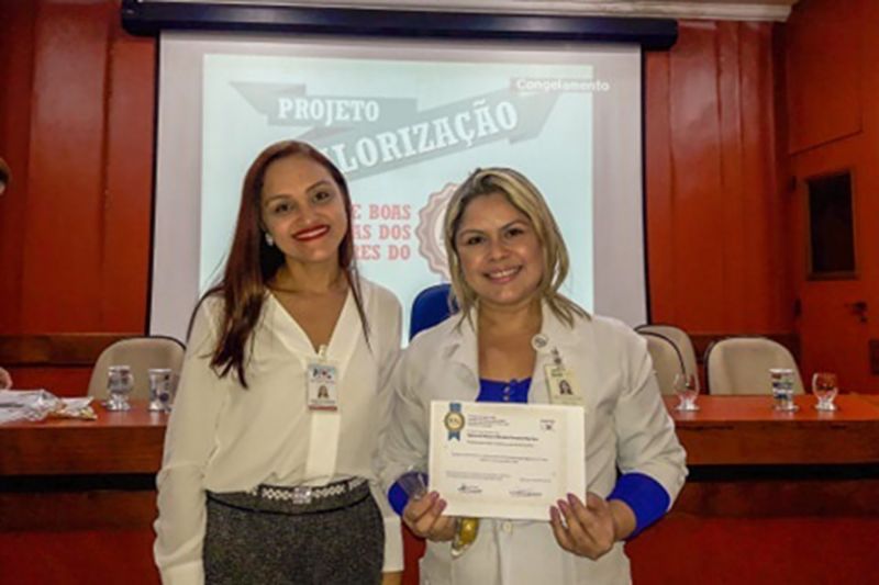 A Assessoria de Ouvidoria do Ophir Loyola apresentou nesta terça-feira (11), o projeto “Valorização de Boas Condutas dos Servidores”. Em consonância com a Política Nacional de Humanização - Humaniza SUS do Ministério da Saúde

FOTO: ASCOM HOL
DATA: 11.06.2019
BELÉM- PARÁ <div class='credito_fotos'>Foto:  Ascom / Ophir Loyola   |   <a href='/midias/2019/originais/2669_62576086_2348053125520071_5492579747797925888_n.jpg' download><i class='fa-solid fa-download'></i> Download</a></div>