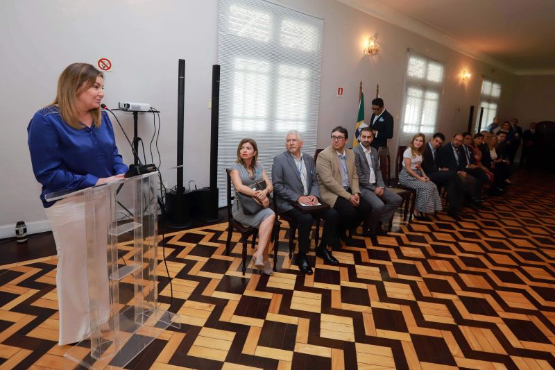 IMPLANTAÇÃO DO GRUPO DE TRABALHO - CETEA Centro Especializado em Autismo. 

DATA:17/06/2019 
FOTO MARCO SANTOS/ AG PARÁ
BELÉM - PARÁ <div class='credito_fotos'>Foto: Marco Santos / Ag. Pará   |   <a href='/midias/2019/originais/2724_implantacaodogrupodetrabalho-cetea20190617_marcosantos_0004.jpg' download><i class='fa-solid fa-download'></i> Download</a></div>