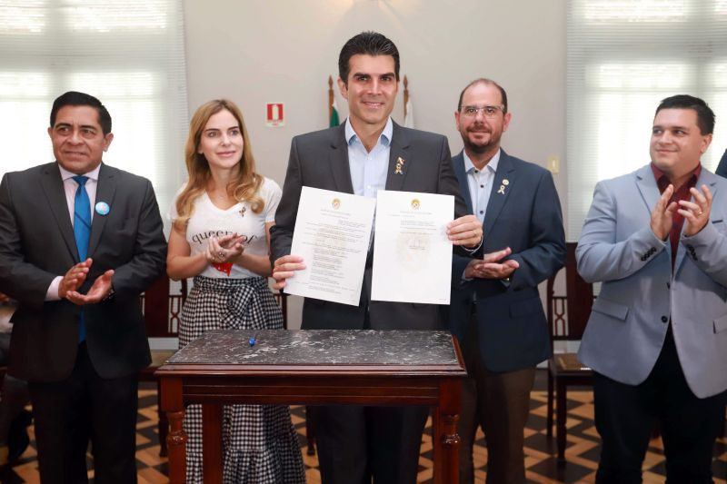 IMPLANTAÇÃO DO GRUPO DE TRABALHO - CETEA Centro Especializado em Autismo. 

DATA:17/06/2019 
FOTO MARCO SANTOS/ AG PARÁ
BELÉM - PARÁ <div class='credito_fotos'>Foto: Marco Santos / Ag. Pará   |   <a href='/midias/2019/originais/2724_implantacaodogrupodetrabalho-cetea20190617_marcosantos_0019.jpg' download><i class='fa-solid fa-download'></i> Download</a></div>