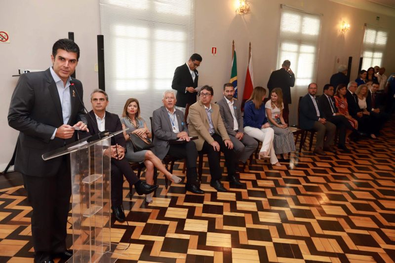 IMPLANTAÇÃO DO GRUPO DE TRABALHO - CETEA Centro Especializado em Autismo. 

DATA:17/06/2019 
FOTO MARCO SANTOS/ AG PARÁ
BELÉM - PARÁ <div class='credito_fotos'>Foto: Marco Santos / Ag. Pará   |   <a href='/midias/2019/originais/2724_implantacaodogrupodetrabalho-cetea20190617_marcosantos_0025.jpg' download><i class='fa-solid fa-download'></i> Download</a></div>
