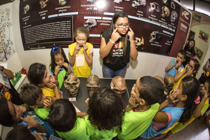 O Centro de Ciências e Planetário do Pará (CCPP) inicia nesta terça-feira, 18 de junho, as inscrições para a já tradicional Colônia de Férias do mês de julho, uma oportunidade diferenciada de contato com astronomia e demais ciências de forma totalmente lúdica e divertida. O CCPP disponibiliza 30 vagas, voltadas para crianças entre 6 a 9 anos de idade. <div class='credito_fotos'>Foto: Nailana Thiely / Ascom Uepa   |   <a href='/midias/2019/originais/2741_18.06.19-planetariocoloniadeferias-foto-nailanathiely.jpg' download><i class='fa-solid fa-download'></i> Download</a></div>