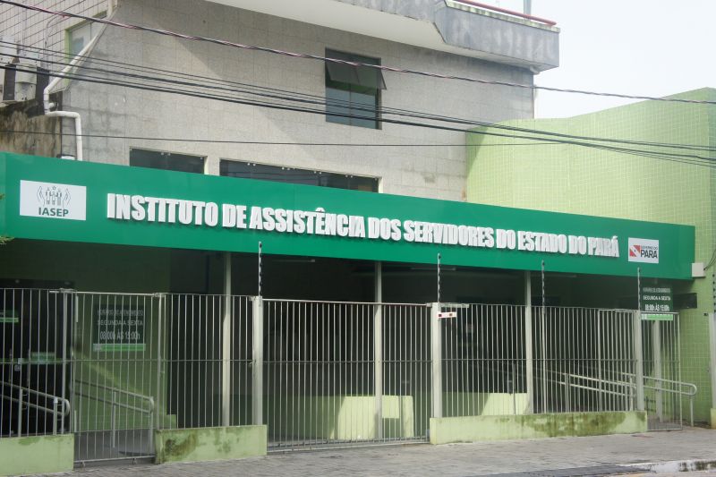  A interiorização do Instituto de Assistência dos Servidores do Estado do Pará (Iasep) é uma das metas do governo do Estado. Seguindo esse objetivo, foi lançada, nesta quarta-feira (19), mais duas chamadas públicas para credenciar estabelecimentos de saúde de Belém e de vários municípios do interior que tenham interesse em atender pelo plano. <div class='credito_fotos'>Foto: ASCOM / IASEP   |   <a href='/midias/2019/originais/2757_dsc05120.jpg' download><i class='fa-solid fa-download'></i> Download</a></div>