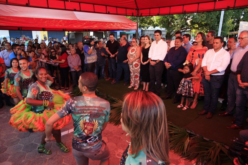 Uma parceria iniciada durante a segunda edição do Programa Governo por Todo o Pará, em abril deste ano, já rendeu frutos para a população de Breu Branco, município da região do Lago de Tucuruí, no sudeste paraense. Naquele evento, ocorrido no município vizinho de Marabá, o governador Helder Barbalho atendeu ao prefeito Garcês Costa e firmou parceria para a conclusão da obra de reforma e ampliação do Hospital Municipal “Dr. Inácio Gabriel”. Neste sábado (22), a unidade de saúde foi reinaugurada, com a presença do governador, de autoridades locais e centenas de moradores. <div class='credito_fotos'>Foto: Ricardo Amanajás / Ag. Pará   |   <a href='/midias/2019/originais/2775__94j6003.jpg' download><i class='fa-solid fa-download'></i> Download</a></div>