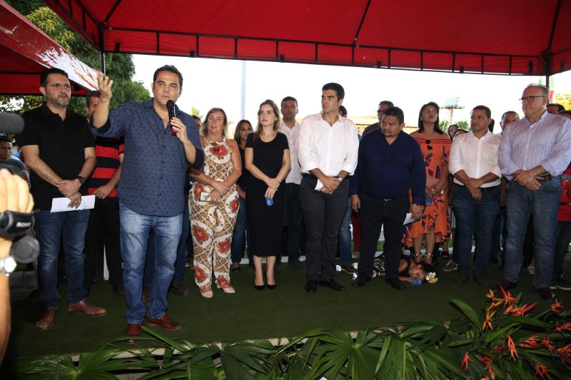 Uma parceria iniciada durante a segunda edição do Programa Governo por Todo o Pará, em abril deste ano, já rendeu frutos para a população de Breu Branco, município da região do Lago de Tucuruí, no sudeste paraense. Naquele evento, ocorrido no município vizinho de Marabá, o governador Helder Barbalho atendeu ao prefeito Garcês Costa e firmou parceria para a conclusão da obra de reforma e ampliação do Hospital Municipal “Dr. Inácio Gabriel”. Neste sábado (22), a unidade de saúde foi reinaugurada, com a presença do governador, de autoridades locais e centenas de moradores. <div class='credito_fotos'>Foto: Ricardo Amanajás / Ag. Pará   |   <a href='/midias/2019/originais/2775__94j6051.jpg' download><i class='fa-solid fa-download'></i> Download</a></div>