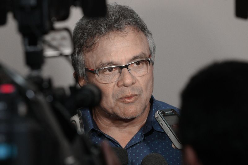 Nesta segunda-feira (24), foi publicado no Diário Oficial do Estado do Pará o decreto que declara situação de emergência sanitária e ambiental na capital paraense diante do problema que envolve a destinação do lixo na região metropolitana de Belém. A prefeitura atendeu a um pedido do governo do Estado. <div class='credito_fotos'>Foto: Jader Paes / Agência Pará   |   <a href='/midias/2019/originais/2779__j1o9356.jpg' download><i class='fa-solid fa-download'></i> Download</a></div>