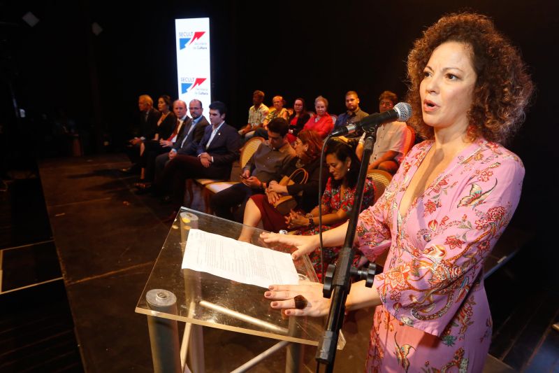  mais importante programa de incentivo à cultura no Estado, a Lei Semear, teve duplicado para R$ 6 milhões o limite máximo de renúncia fiscal do Imposto sobre Circulação de Mercadorias e Serviços (ICMS) para fins de investimentos em projetos culturais.

FOTO: MARCELO SEABRA / AG. PARÁ
DATA: 25.06.2019
BELÉM - PARÁ <div class='credito_fotos'>Foto: Marcelo Seabra / Ag. Pará   |   <a href='/midias/2019/originais/2784_f13.jpg' download><i class='fa-solid fa-download'></i> Download</a></div>