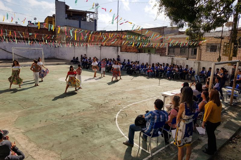Com o objetivo de buscar alternativas com as instituições e a sociedade civil para o enfrentamento ao uso de drogas, a Secretaria de Estado de Justiça e Direitos Humanos (Sejudh) iniciou nesta terça-feira (25) a Semana Paraense sobre Drogas, em Belém, como parte das ações alusivas ao Dia Mundial do Combate às Drogas - 26 de Junho.

FOTO: WAGNER ALMEIDA / SEJUDH
DATA: 26.06.2019
BELÉM - PARÁ <div class='credito_fotos'>Foto: Wagner Almeida/ Ascom Sejudh   |   <a href='/midias/2019/originais/2795_lrm_export_72415385183627_20190625_122949099.jpg' download><i class='fa-solid fa-download'></i> Download</a></div>