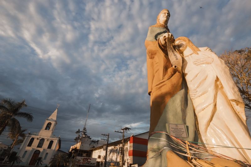 GOVERNADOR NO MUNICIPIO DE BREVES


FOTO: MARCO SANTOS / AGÊNCIA PARÁ
DATA: 03.07.2019
BELÉM - PARÁ <div class='credito_fotos'>Foto: Marco Santos / Ag. Pará   |   <a href='/midias/2019/originais/2836_1696068826919026986_img_3675.jpg' download><i class='fa-solid fa-download'></i> Download</a></div>