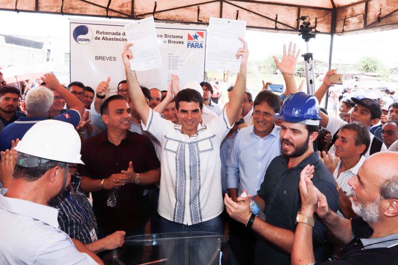 GOVERNADOR NO MUNICIPIO DE BREVES


FOTO: MARCO SANTOS / AGÊNCIA PARÁ
DATA: 03.07.2019
BELÉM - PARÁ <div class='credito_fotos'>Foto: Marco Santos / Ag. Pará   |   <a href='/midias/2019/originais/2836_ampliacaodosistemadeabastecimento5-breves.jpg' download><i class='fa-solid fa-download'></i> Download</a></div>