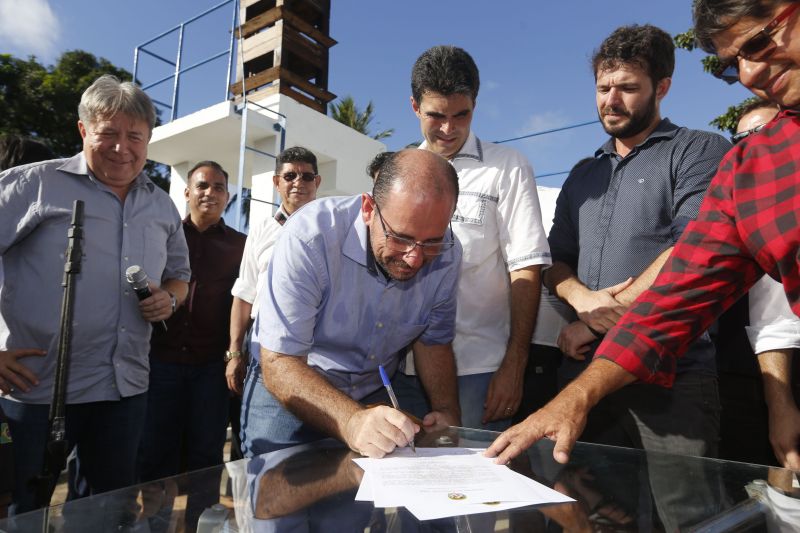 GOVERNADOR NO MUNICIPIO DE SOURE - PARÁ

FOTO: MARCELO SEABRA / AGÊNCIA PARÁ
DATA: 03.07.2019
SOURE - PARÁ <div class='credito_fotos'>Foto: Marcelo Seabra / Ag. Pará   |   <a href='/midias/2019/originais/2837__mg_2277.jpg' download><i class='fa-solid fa-download'></i> Download</a></div>