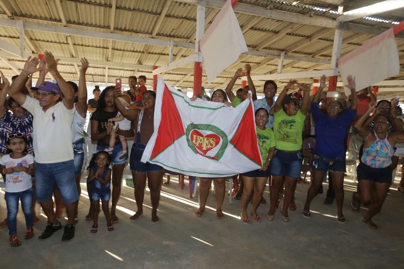GOVERNADOR NO MUNICIPIO DE SOURE - PARÁ

FOTO: MARCELO SEABRA / AGÊNCIA PARÁ
DATA: 03.07.2019
SOURE - PARÁ <div class='credito_fotos'>Foto: Marcelo Seabra / Ag. Pará   |   <a href='/midias/2019/originais/2837__mg_2509.jpg' download><i class='fa-solid fa-download'></i> Download</a></div>