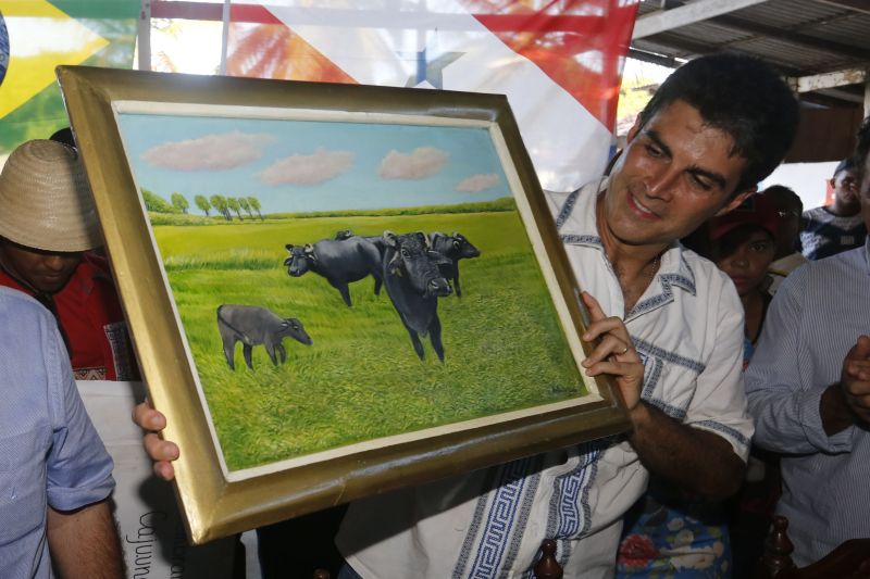 GOVERNADOR NO MUNICIPIO DE SOURE - PARÁ

FOTO: MARCELO SEABRA / AGÊNCIA PARÁ
DATA: 03.07.2019
SOURE - PARÁ <div class='credito_fotos'>Foto: Marcelo Seabra / Ag. Pará   |   <a href='/midias/2019/originais/2837__mg_2581.jpg' download><i class='fa-solid fa-download'></i> Download</a></div>