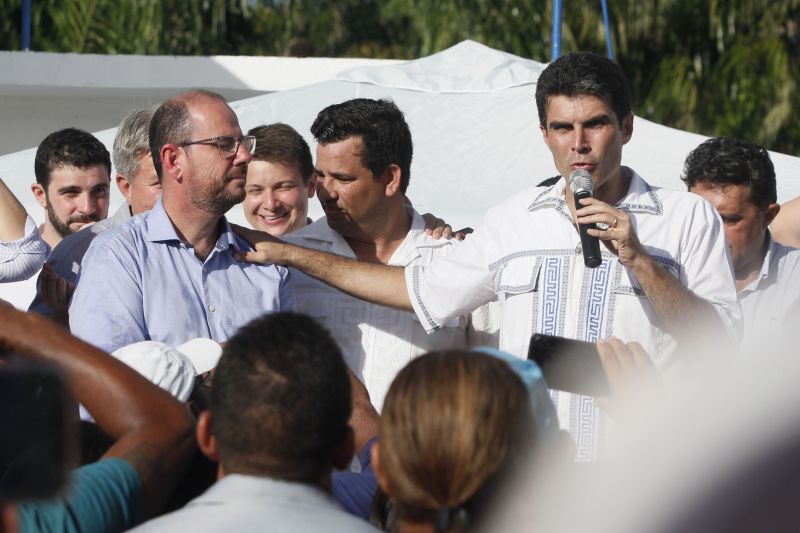 GOVERNADOR NO MUNICIPIO DE SOURE - PARÁ

FOTO: MARCELO SEABRA / AGÊNCIA PARÁ
DATA: 03.07.2019
SOURE - PARÁ <div class='credito_fotos'>Foto: Marcelo Seabra / Ag. Pará   |   <a href='/midias/2019/originais/2837__mg_9122.jpg' download><i class='fa-solid fa-download'></i> Download</a></div>
