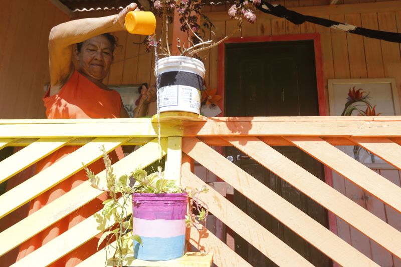 GOVERNADOR NO MUNICIPIO DE SOURE - PARÁ

FOTO: MARCELO SEABRA / AGÊNCIA PARÁ
DATA: 03.07.2019
SOURE - PARÁ <div class='credito_fotos'>Foto: Marcelo Seabra / Ag. Pará   |   <a href='/midias/2019/originais/2837_donamaria1.jpg' download><i class='fa-solid fa-download'></i> Download</a></div>