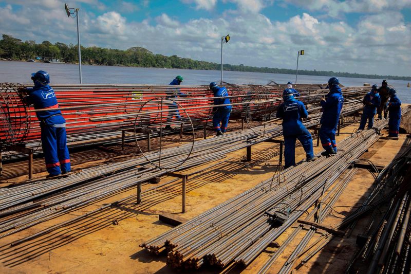 VISITA TÉCNICA AS OBRAS DA PONTE DO MOJU


FOTO: BRUNO CECIM / AGÊNCIA PARÁ
DATA: 05.07.2019
MOJU - PARÁ <div class='credito_fotos'>Foto: Bruno Cecim / Ag.Pará   |   <a href='/midias/2019/originais/2846__v5o0629.jpg' download><i class='fa-solid fa-download'></i> Download</a></div>