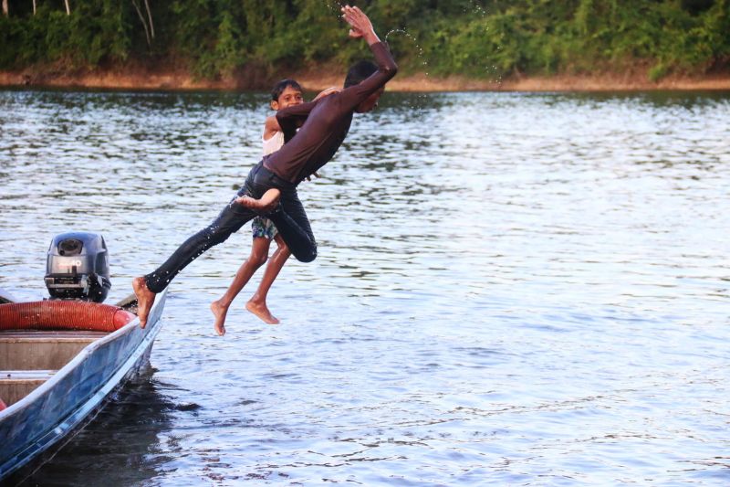 Jacareacanga vai receber a caravana do governo do estado "Por Todo o Pará"

FOTO: BRUNO CECIM / AGÊNCIA PARÁ
DATA: 08.07.2019
JACAREACANGA / PARÁ <div class='credito_fotos'>Foto: Bruno Cecim / Ag.Pará   |   <a href='/midias/2019/originais/2871_photoeditor_20190708_192602302.jpg' download><i class='fa-solid fa-download'></i> Download</a></div>