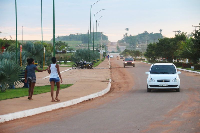 Jacareacanga vai receber a caravana do governo do estado "Por Todo o Pará"

FOTO: BRUNO CECIM / AGÊNCIA PARÁ
DATA: 08.07.2019
JACAREACANGA / PARÁ <div class='credito_fotos'>Foto: Bruno Cecim / Ag.Pará   |   <a href='/midias/2019/originais/2871_photoeditor_20190708_193055494.jpg' download><i class='fa-solid fa-download'></i> Download</a></div>