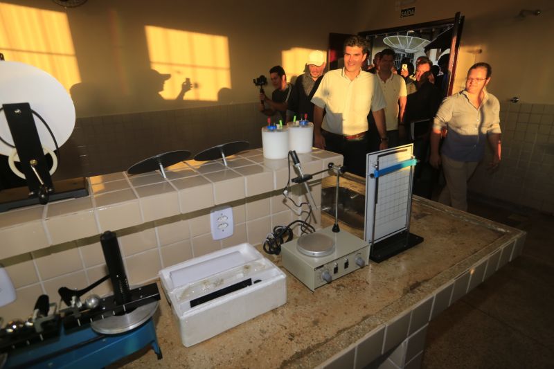 ASSINATURA DA ORDEM DE SERVIÇO DE PAVIMENTAÇÃO , DRENAGEM e  INAUGURAÇÃO DA ESCOLA FRANCISCA GOMES.

FOTO: MARCELO SEABRA / AGÊNCIA PARÁ
DATA: 10.07.2019
MEDICILÂNDIA - PARÁ <div class='credito_fotos'>Foto: Marcelo Seabra / Ag. Pará   |   <a href='/midias/2019/originais/2890_20190710183310__mg_9511.jpg' download><i class='fa-solid fa-download'></i> Download</a></div>