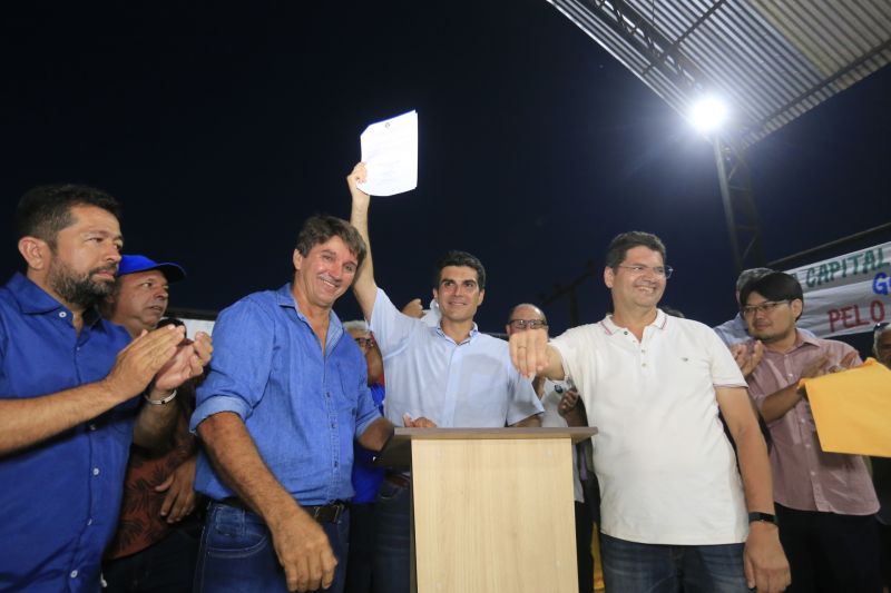 ASSINATURA DA ORDEM DE SERVIÇO DE PAVIMENTAÇÃO , DRENAGEM e  INAUGURAÇÃO DA ESCOLA FRANCISCA GOMES.

FOTO: MARCELO SEABRA / AGÊNCIA PARÁ
DATA: 10.07.2019
MEDICILÂNDIA - PARÁ <div class='credito_fotos'>Foto: Marcelo Seabra / Ag. Pará   |   <a href='/midias/2019/originais/2890_20190710191415__mg_9803.jpg' download><i class='fa-solid fa-download'></i> Download</a></div>