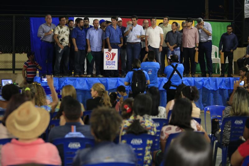 ASSINATURA DA ORDEM DE SERVIÇO DE PAVIMENTAÇÃO , DRENAGEM e  INAUGURAÇÃO DA ESCOLA FRANCISCA GOMES.

FOTO: MARCELO SEABRA / AGÊNCIA PARÁ
DATA: 10.07.2019
MEDICILÂNDIA - PARÁ <div class='credito_fotos'>Foto: Marcelo Seabra / Ag. Pará   |   <a href='/midias/2019/originais/2890_20190710191904__mg_9869.jpg' download><i class='fa-solid fa-download'></i> Download</a></div>