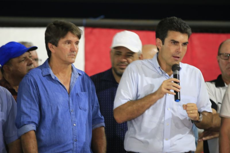 ASSINATURA DA ORDEM DE SERVIÇO DE PAVIMENTAÇÃO , DRENAGEM e  INAUGURAÇÃO DA ESCOLA FRANCISCA GOMES.

FOTO: MARCELO SEABRA / AGÊNCIA PARÁ
DATA: 10.07.2019
MEDICILÂNDIA - PARÁ <div class='credito_fotos'>Foto: Marcelo Seabra / Ag. Pará   |   <a href='/midias/2019/originais/2890_20190710192040__mg_9899.jpg' download><i class='fa-solid fa-download'></i> Download</a></div>