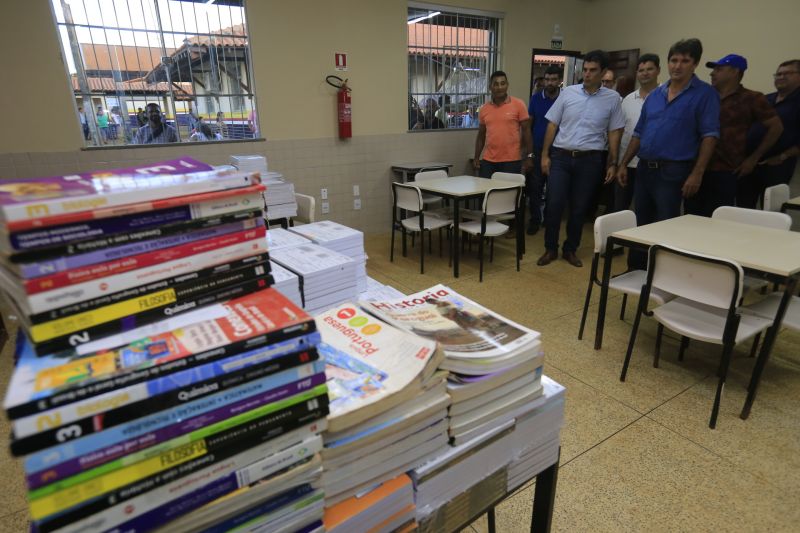  INAUGURAÇÃO DA ESCOLA FRANCISCA GOMES EM MEDICILÂNDIA, GOVERNADOR HELDER BARBALHO E A CARAVANA " POR TODO O PARÁ"

FOTO: MARCELO SEABRA / AGÊNCIA PARÁ
DATA: 10.07.2019
MEDICILÂNDIA - PARÁ <div class='credito_fotos'>Foto: Marcelo Seabra / Ag. Pará   |   <a href='/midias/2019/originais/2893_20190710183634__mg_9588.jpg' download><i class='fa-solid fa-download'></i> Download</a></div>