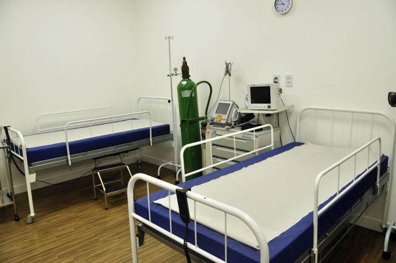 Na manhã desta quinta-feira (11) membros do Grupo de Trabalho e Estudos de Ações Relacionadas ao Transtorno do Espectro Autista, criado em junho passado pelo governador Helder Barbalho, conheceram as estruturas do Centro Integrado de Inclusão e Reabilitação (CIIR), do Governo do Estado do Pará, que oferece, em um único complexo, atendimento para pessoas com deficiência física, mental, intelectual, auditiva e visual para todas as faixas etárias, destinadas 100% aos usuários do Sistema Único de Saúde (SUS).

 <div class='credito_fotos'>Foto: José Pantoja / Ascom Sespa   |   <a href='/midias/2019/originais/2903_ciircontandohistorias024.jpg' download><i class='fa-solid fa-download'></i> Download</a></div>