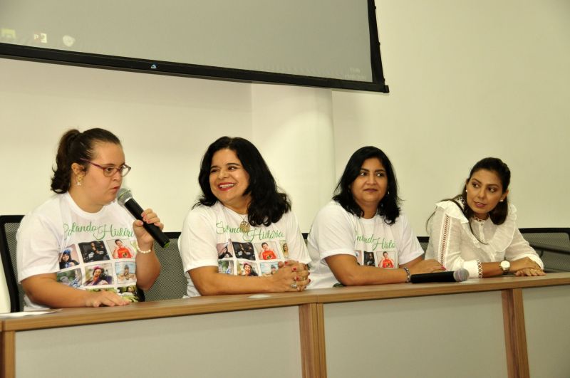 Na manhã desta quinta-feira (11) membros do Grupo de Trabalho e Estudos de Ações Relacionadas ao Transtorno do Espectro Autista, criado em junho passado pelo governador Helder Barbalho, conheceram as estruturas do Centro Integrado de Inclusão e Reabilitação (CIIR), do Governo do Estado do Pará, que oferece, em um único complexo, atendimento para pessoas com deficiência física, mental, intelectual, auditiva e visual para todas as faixas etárias, destinadas 100% aos usuários do Sistema Único de Saúde (SUS).

 <div class='credito_fotos'>Foto: José Pantoja / Ascom Sespa   |   <a href='/midias/2019/originais/2903_ciircontandohistorias030.jpg' download><i class='fa-solid fa-download'></i> Download</a></div>