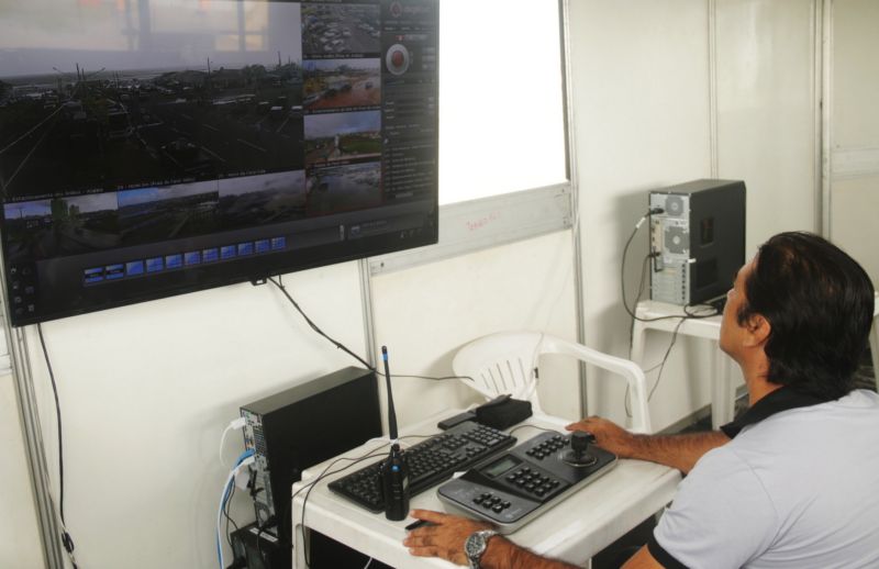 Sistema de segurança reduz ação de assaltantes na Pária do Farol velho em Salinas - Pará
Verão 2019


FOTO: BRUNO CECIM / AGÊNCIA PARÁ
DATA: 13.07.2019
SALINAS - PARÁ <div class='credito_fotos'>Foto: Bruno Cecim / Ag.Pará   |   <a href='/midias/2019/originais/2915_photoeditor_20190713_132455944-2160x1398.jpg' download><i class='fa-solid fa-download'></i> Download</a></div>