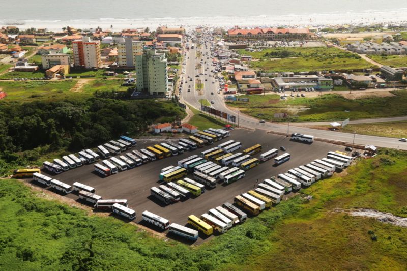OPERAÇÃO VERÃO EM SALINAS -  MOVIMENTAÇÃO DE DOMINGO - FOTOS AÉREAS.

FOTO: BRUNO CECIM / AGÊNCIA PARÁ
DATA: 14.07.2019
SALINAS - PARÁ <div class='credito_fotos'>Foto: Bruno Cecim / Ag.Pará   |   <a href='/midias/2019/originais/2916_photoeditor_20190714_125245179-2160x1440.jpg' download><i class='fa-solid fa-download'></i> Download</a></div>