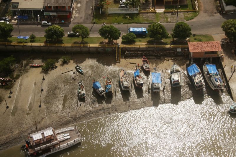 OPERAÇÃO VERÃO EM SALINAS -  MOVIMENTAÇÃO DE DOMINGO - FOTOS AÉREAS.

FOTO: BRUNO CECIM / AGÊNCIA PARÁ
DATA: 14.07.2019
SALINAS - PARÁ <div class='credito_fotos'>Foto: Bruno Cecim / Ag.Pará   |   <a href='/midias/2019/originais/2916_photoeditor_20190714_135934808-2160x1440.jpg' download><i class='fa-solid fa-download'></i> Download</a></div>